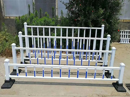 武漢中田公路段市政道路護(hù)欄安裝圖片2